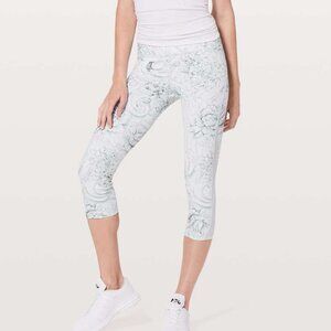 Lululemon Women's Train Times Crop *21" Tights/Leggings - White